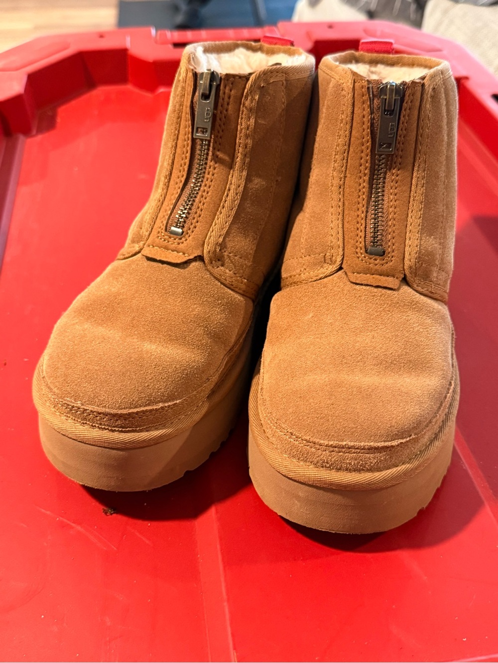 UGG Front Zipper Platform Neumel Boot